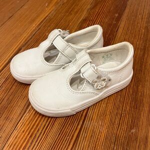 Keds Daphne Kids Sneakers with Flower Accent, Size 6W